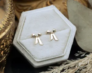 14K GOLD BOW EARRINGS WITH WHITE SEED PEARLS