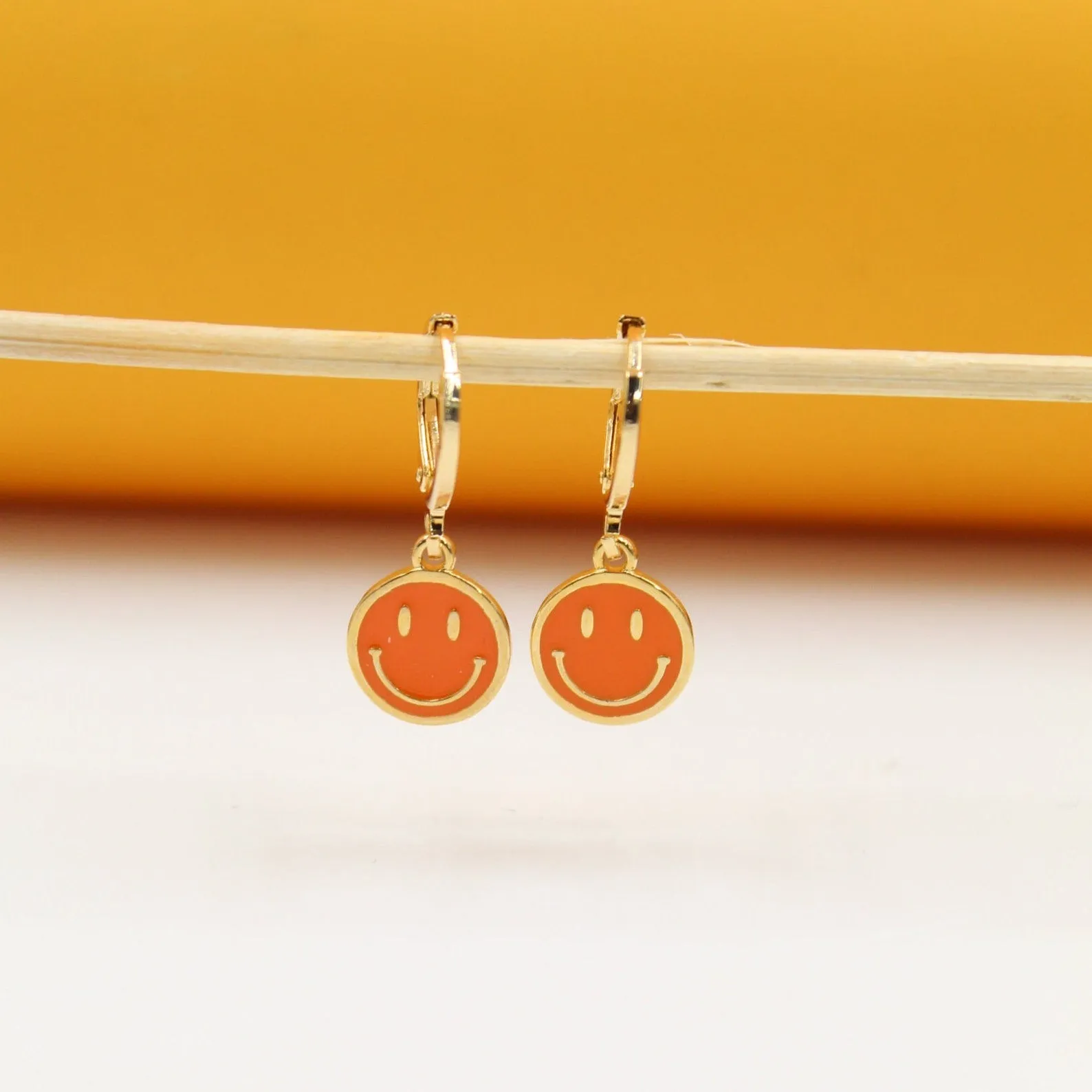 18K Gold Filled Enamel Smiley Earrings (J168)