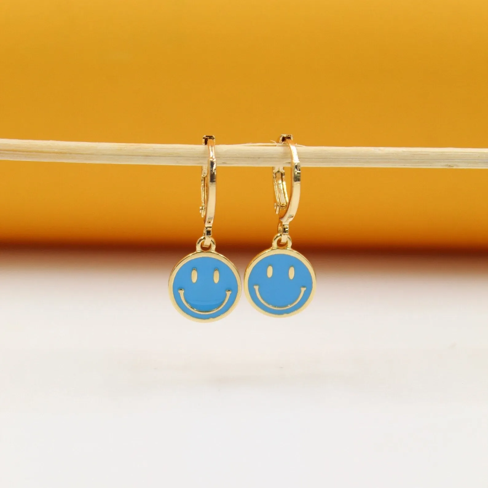 18K Gold Filled Enamel Smiley Earrings (J168)