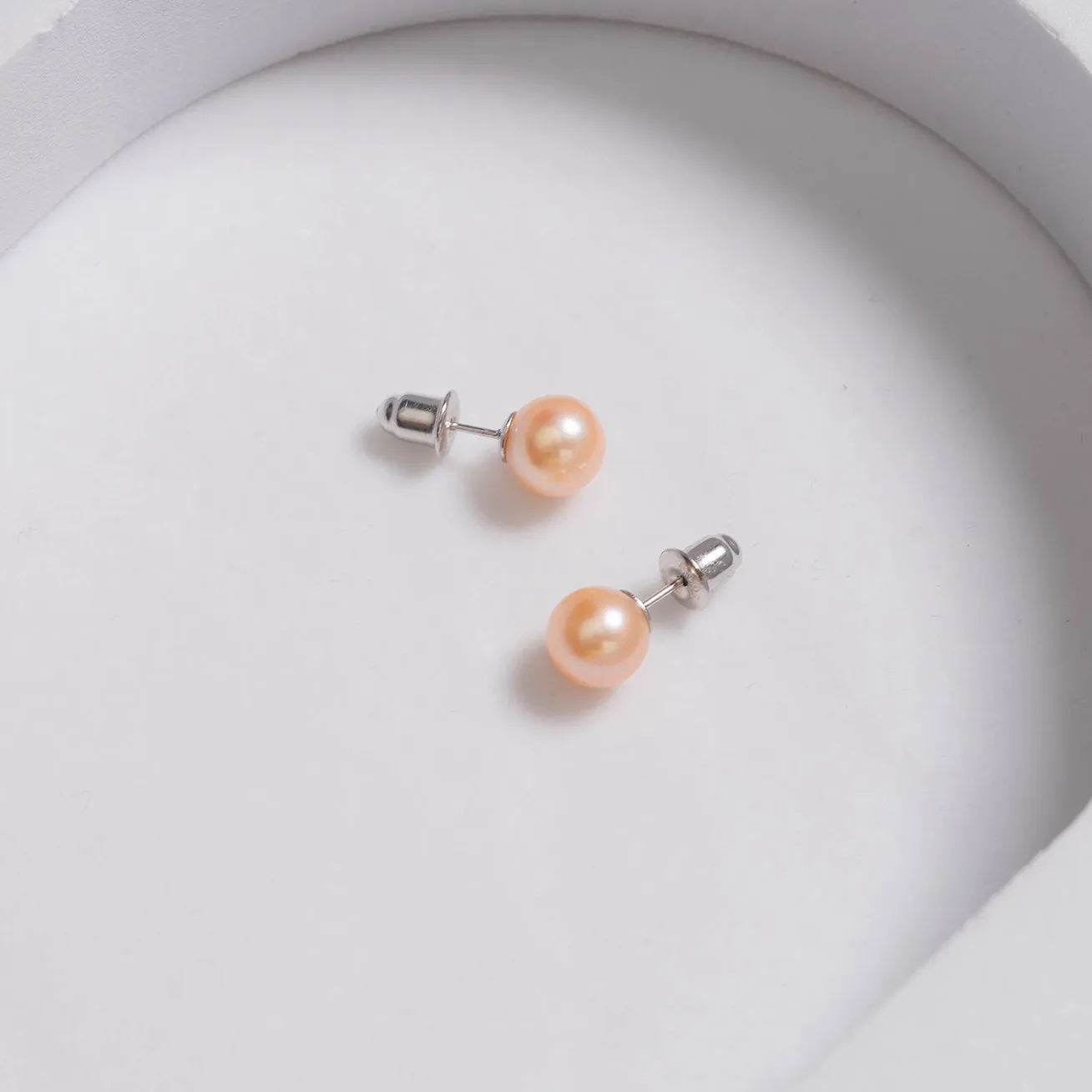 18K Gold﻿ Top Grade Pink Freshwater Pearl Stud Earrings KE00059