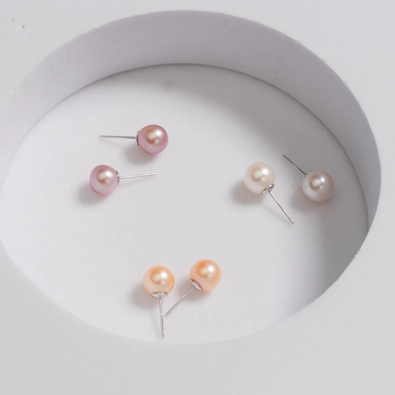 18K Gold﻿ Top Grade Pink Freshwater Pearl Stud Earrings KE00059