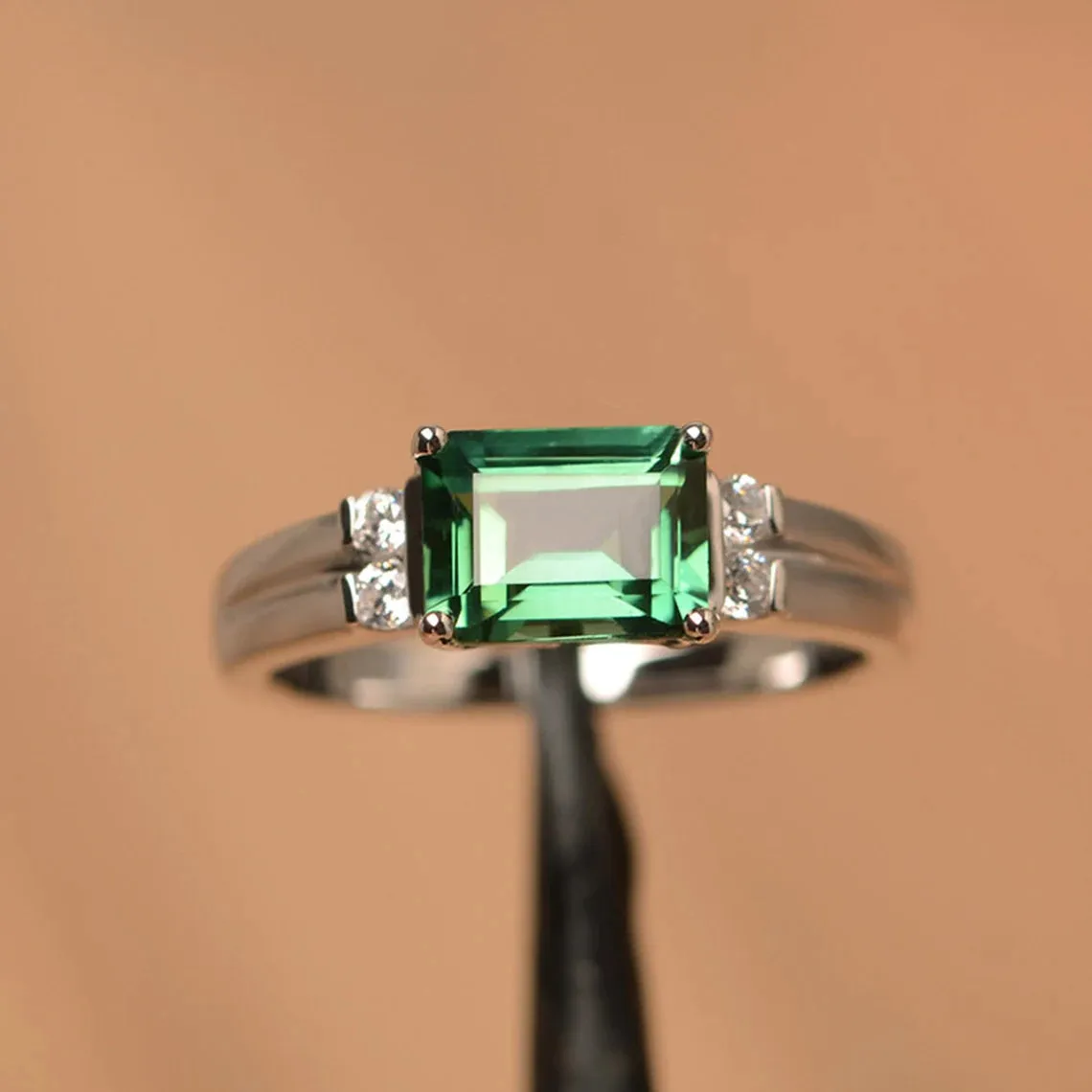 Green Sapphire Ring - 925 Sterling Silver Ring