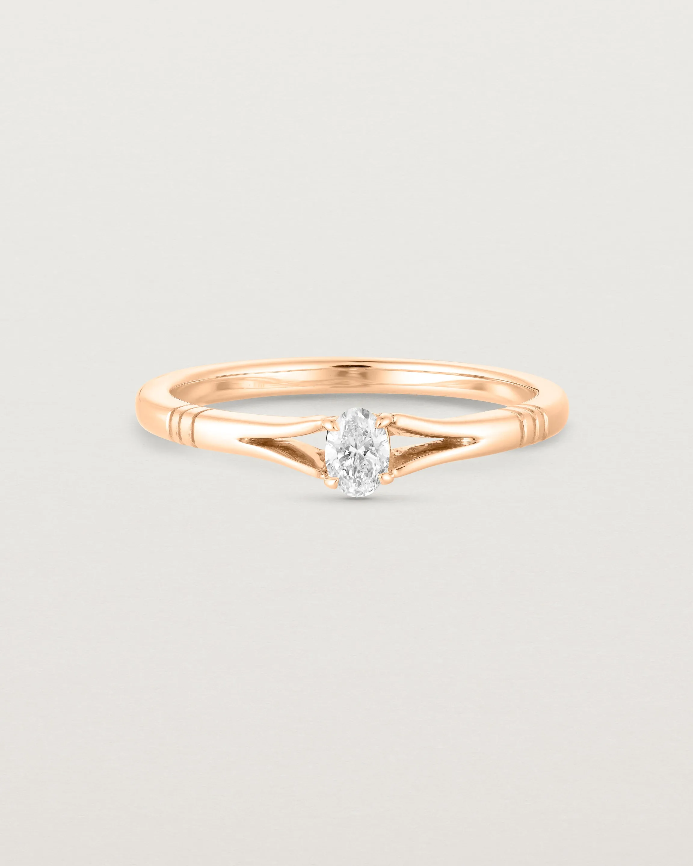 Lia Solitaire Ring | Diamond