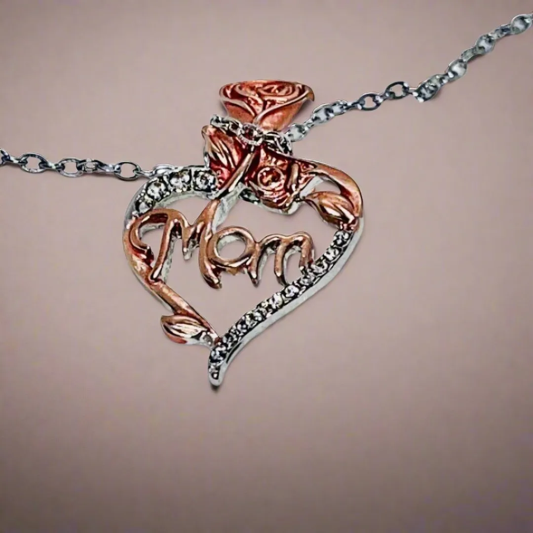 Mom Pendant chain, Heart shape