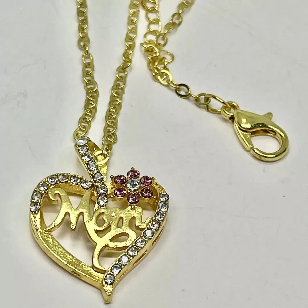 Mom Pendant chain, Heart shape