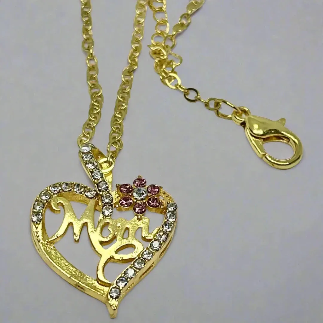 Mom Pendant chain, Heart shape