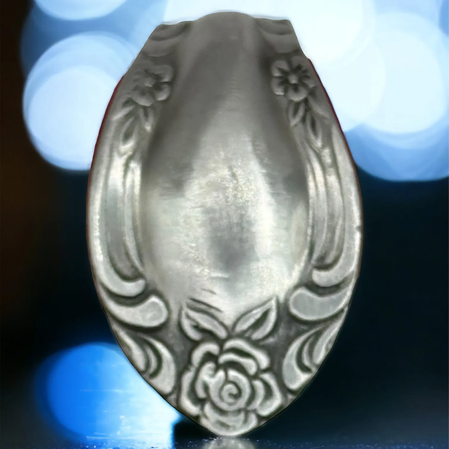 Rose Spoon Ring Made of a
Stainless Steel, Reed & Barton Silverware Size 7