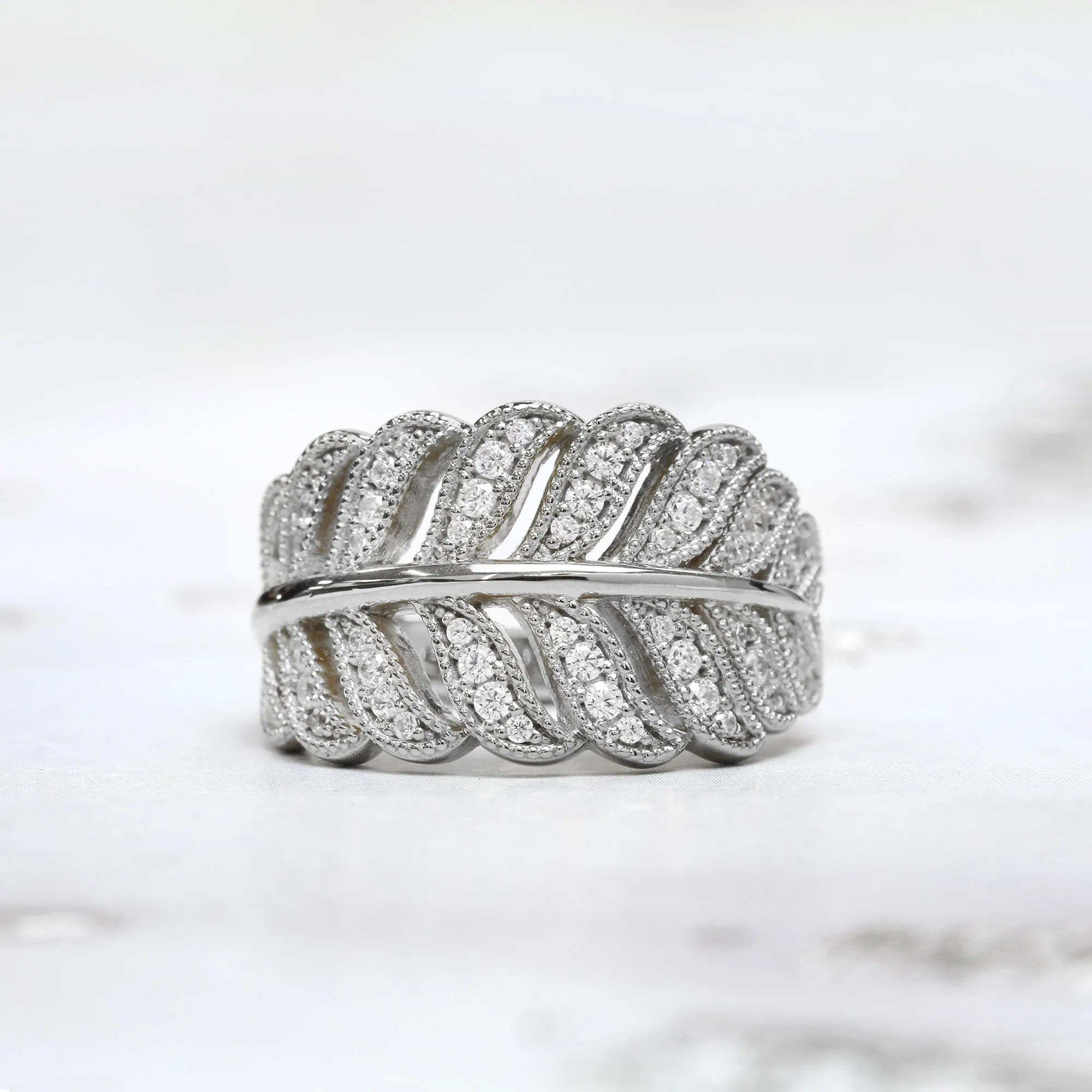 Sparkling Leaf Wrap Ring