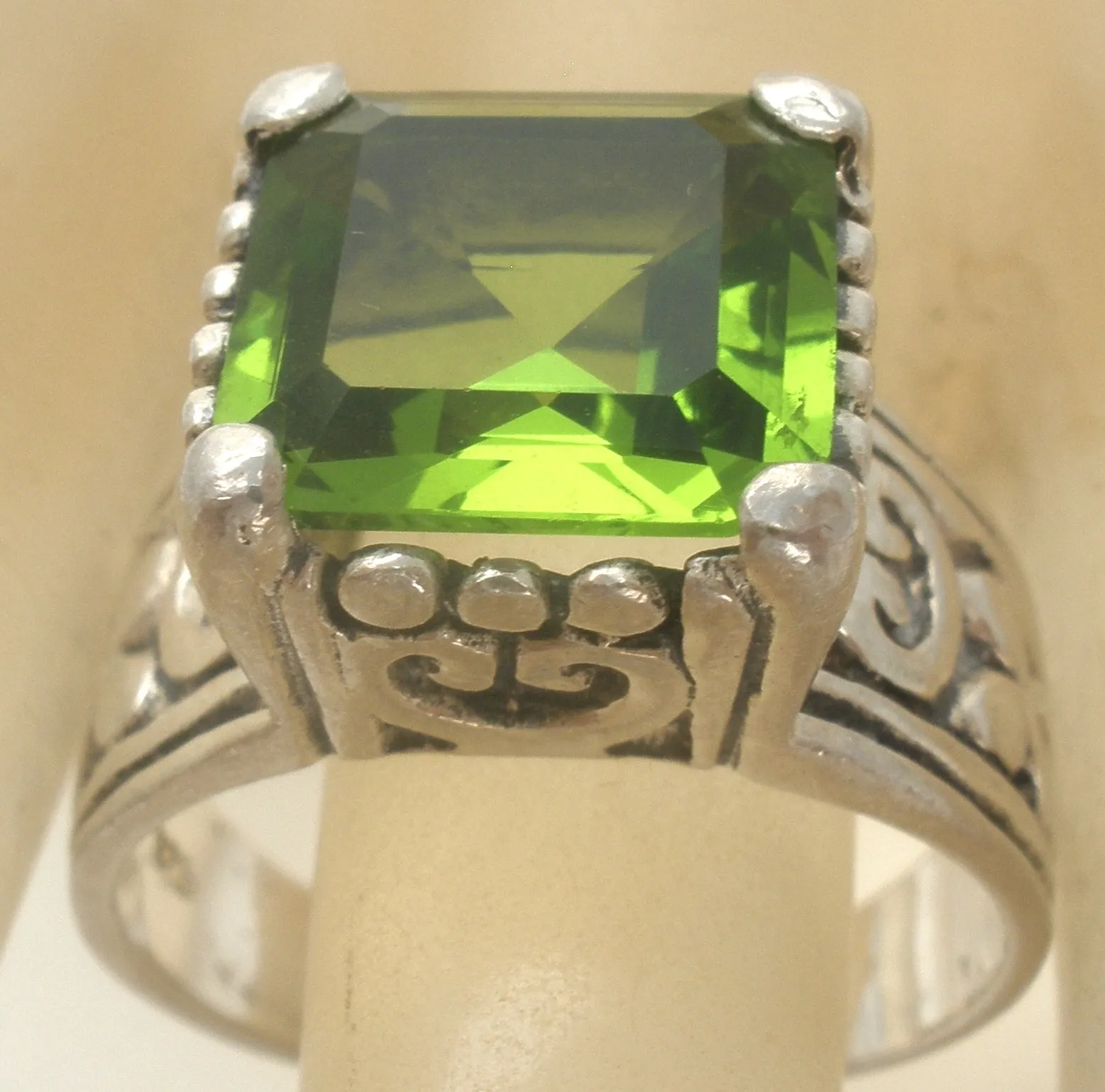 Sterling Silver Green Peridot Ring Size 9