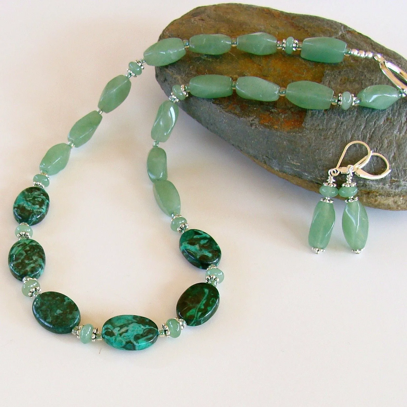 Verdi: 19" Aventurine and Malachite Necklace Set