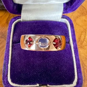 Vintage Moonstone & Garnet Ring